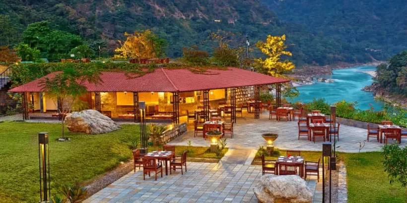 rishikesh=aashram-resort